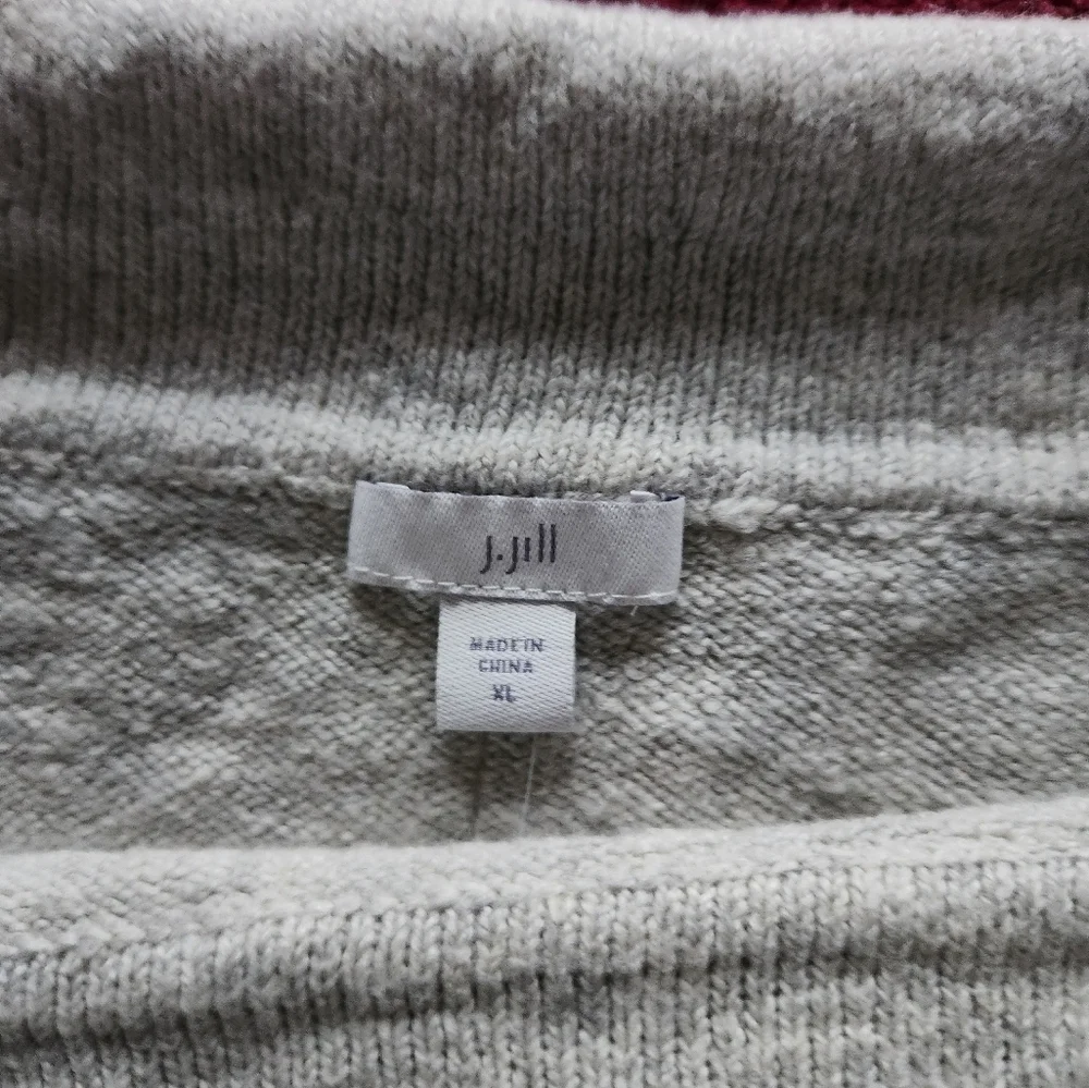 Womens J.jill Oversized Cowl Neck - Picture 4 of 9